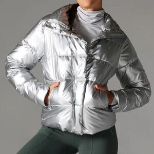 NWT TAVI ACTIVE WINTERLY PUFFER JACKET SILVER